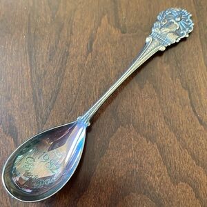 VTG 1982 Christmas Holiday Royal Wilshire Silver souvenir Spoon made in Holland